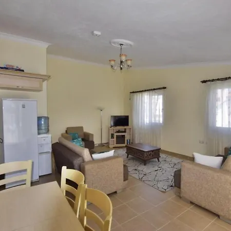 Lejlighed Immaculate 3-bed Duplex In Didim