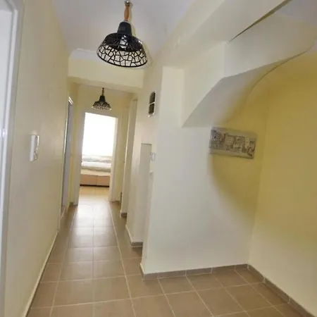 Immaculate 3-bed Duplex In Didim
