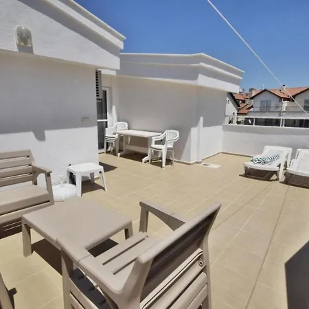 Immaculate 3-bed Duplex In
